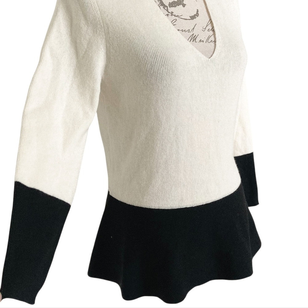 Banana Republic Cashmere wool blend V neck peplum sweater L minimalist feminine - Picture 7 of 15